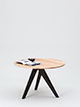 Beistell-/Couchtisch Ø 75 cm, Höhe 50 cm
Tischplatte Massivholz, Eiche natur
Tischbeine Massivholz, Eiche schwarz gebeizt