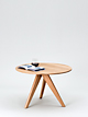 Beistell-/Couchtisch Ø 75 cm, Höhe 50 cm
Tischplatte Massivholz, Eiche natur
Tischbeine Massivholz, Eiche natur