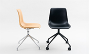 Schalenstuhl mit Alu-Drehgestell
Sitzschale Formschichtholz Eiche Recon natur
Alu-Drehgestell verchromt
Schalenstuhl mit Alu-Drehgestell
Sitzschale Formschichtholz Buche lackiert schwarz
Alu-Drehgestell pulverbeschichtet schwarz