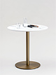 Bistrotisch Ø 75 cm, Höhe 73 cm
Tischplatte MDF pulverbeschichtet schwarz
Tellerfuß und Tischsäule Antik Kupfer
