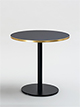 Bistrotisch 70 x 70 cm, Höhe 74 cm
Tischplatte Schichtstoff AP Aptico schwarz/messingfarben
Tellerfuß und Tischsäule pulverbeschichtet schwarz
