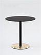 Bistrotisch Ø 75 cm, Höhe 74 cm
Tischplatte Schichtstoff AP Aptico schwarz
Tellerfuß messing, Tischsäule pulverbeschichtet schwarz